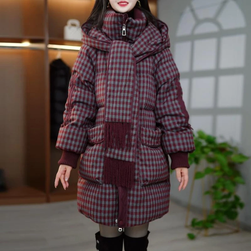 【带围巾】冬季新款2025今年流行连帽通勤百搭时尚宽松保暖棉服外套