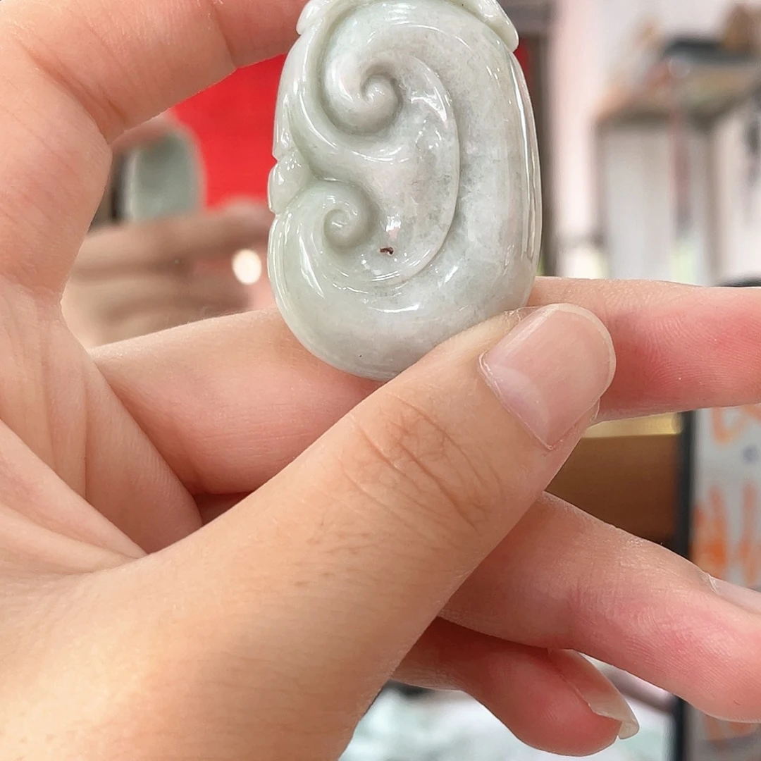 翡翠挂件未镶嵌如意