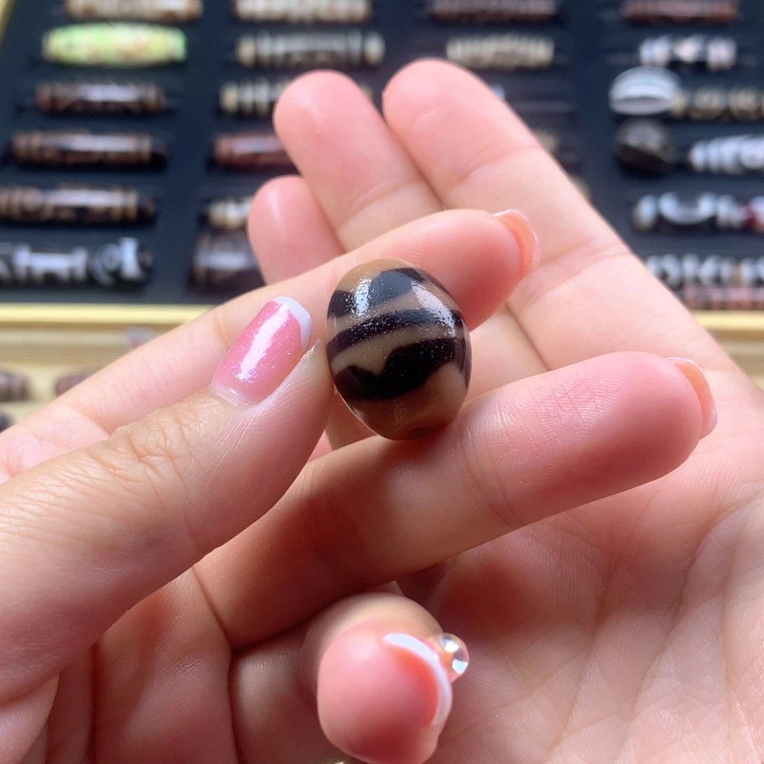 未镶嵌颈饰玛瑙/玉髓幸*