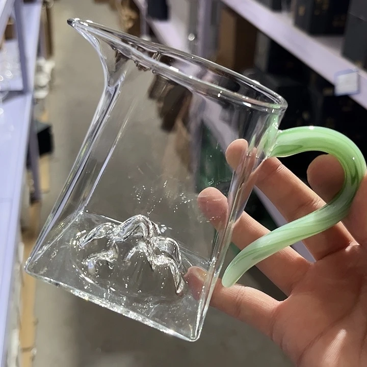 孤品 绿玛瑙观山公杯