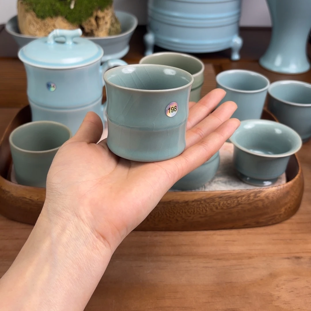 编号198仿古釉竹节杯一级品