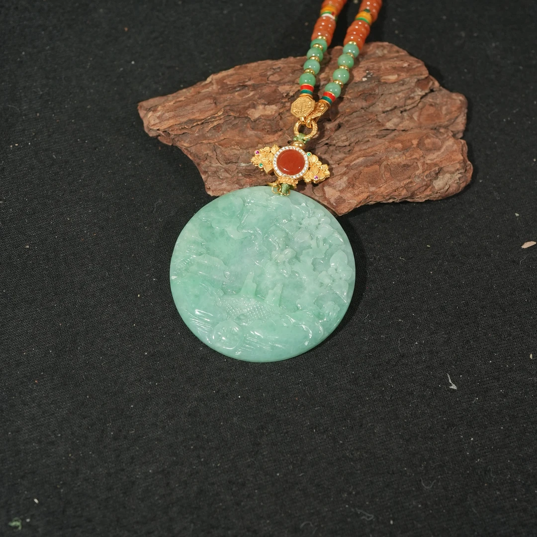 12.28香港王老板-翡翠吊坠5e905