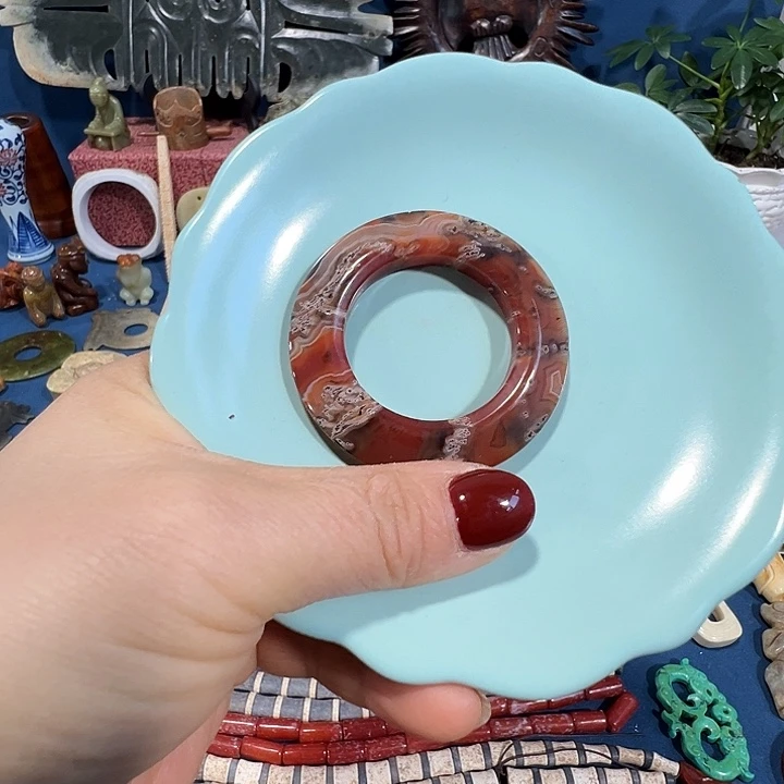 透闪石质玉未镶嵌挂件