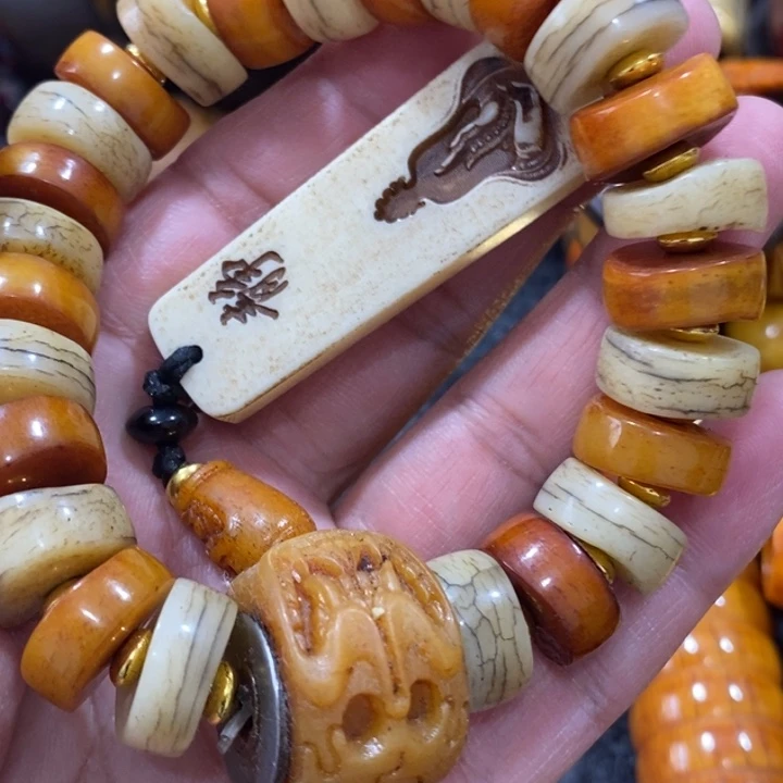 滴血莲花菩提吊坠