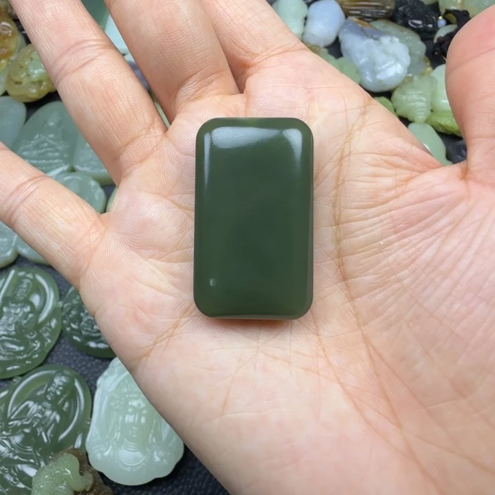 和田玉未镶嵌珠宝奇石