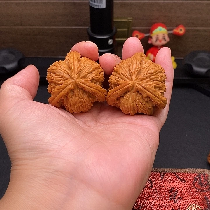 小***白把件文玩核桃白奔