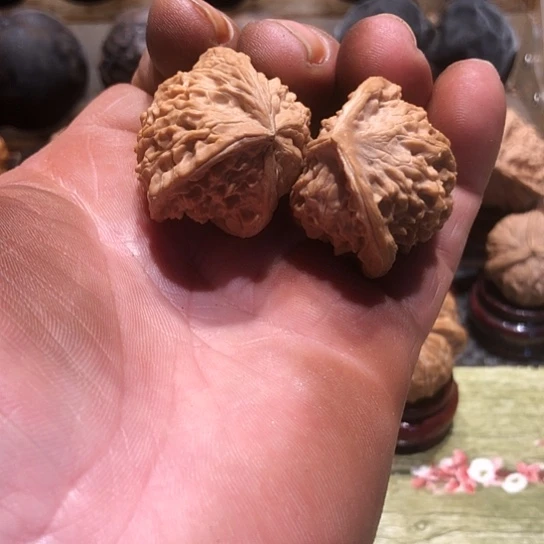 桃核吊坠核桃核桃