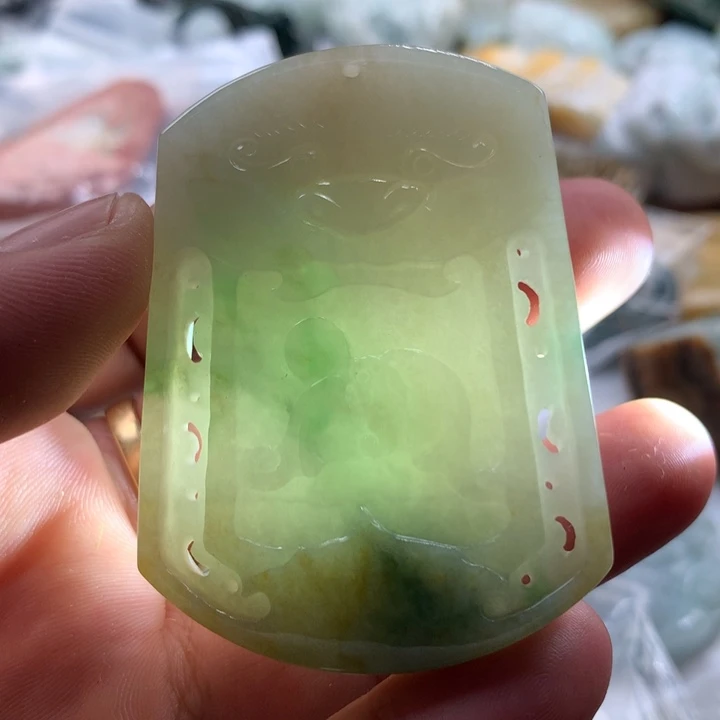 翡翠未镶嵌颈饰保真天然a货翡翠