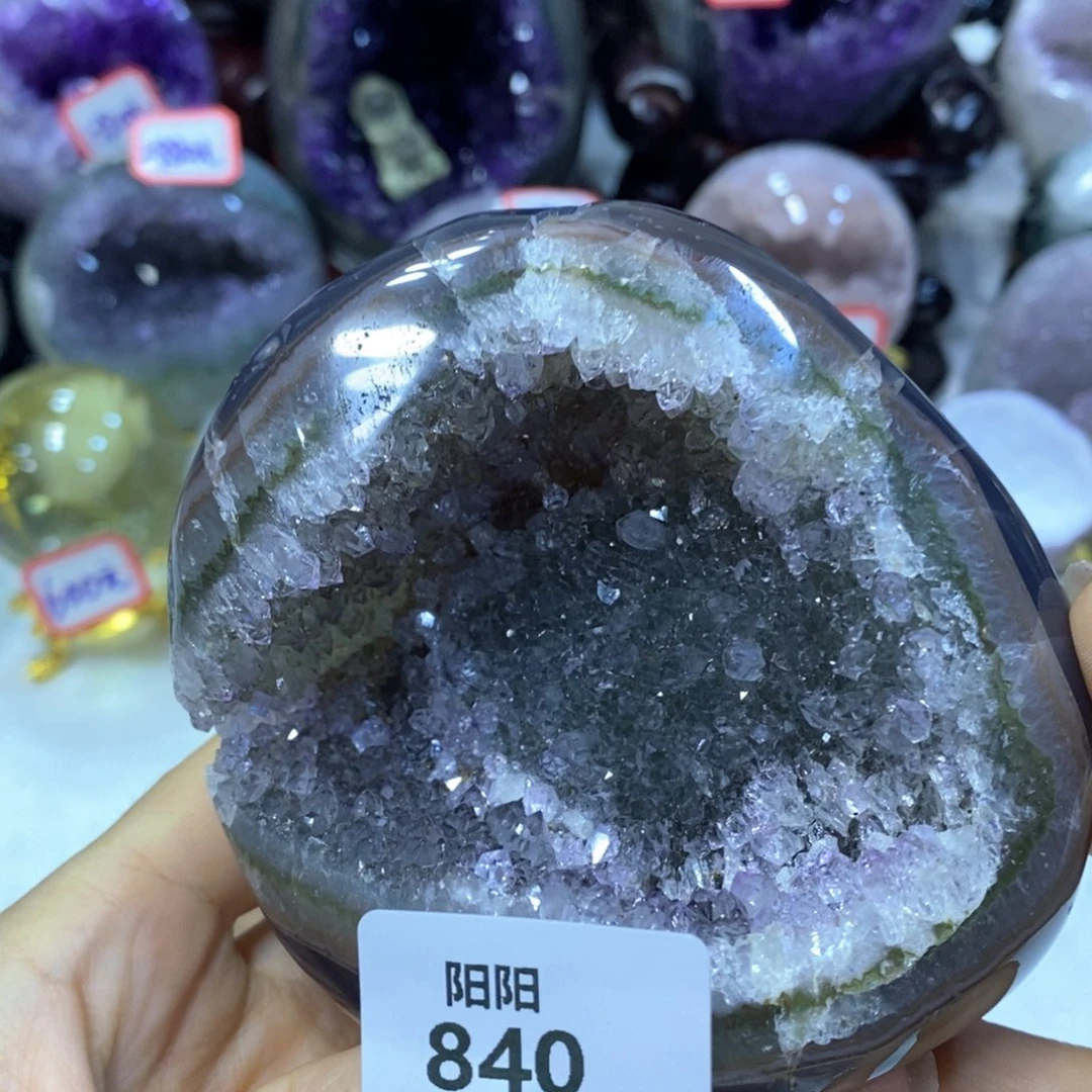 未镶嵌水晶大型摆件（非配饰）