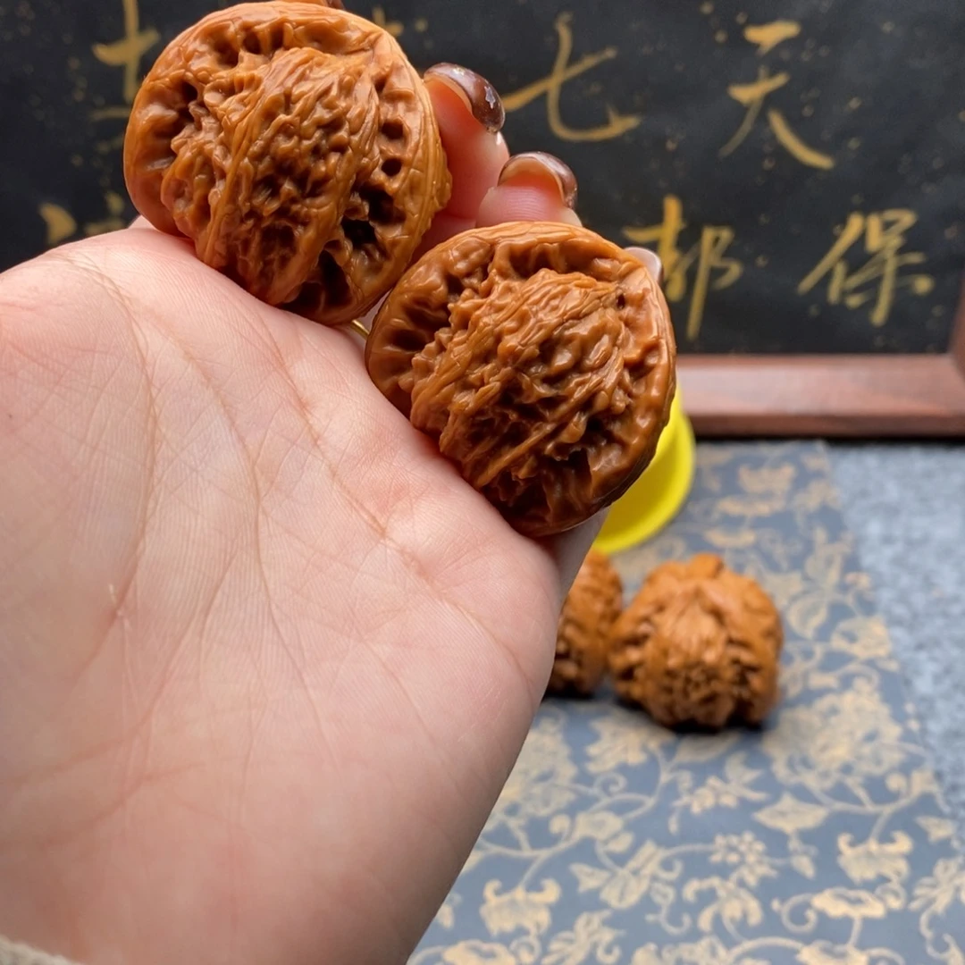 吊坠文玩核桃小*白狮子