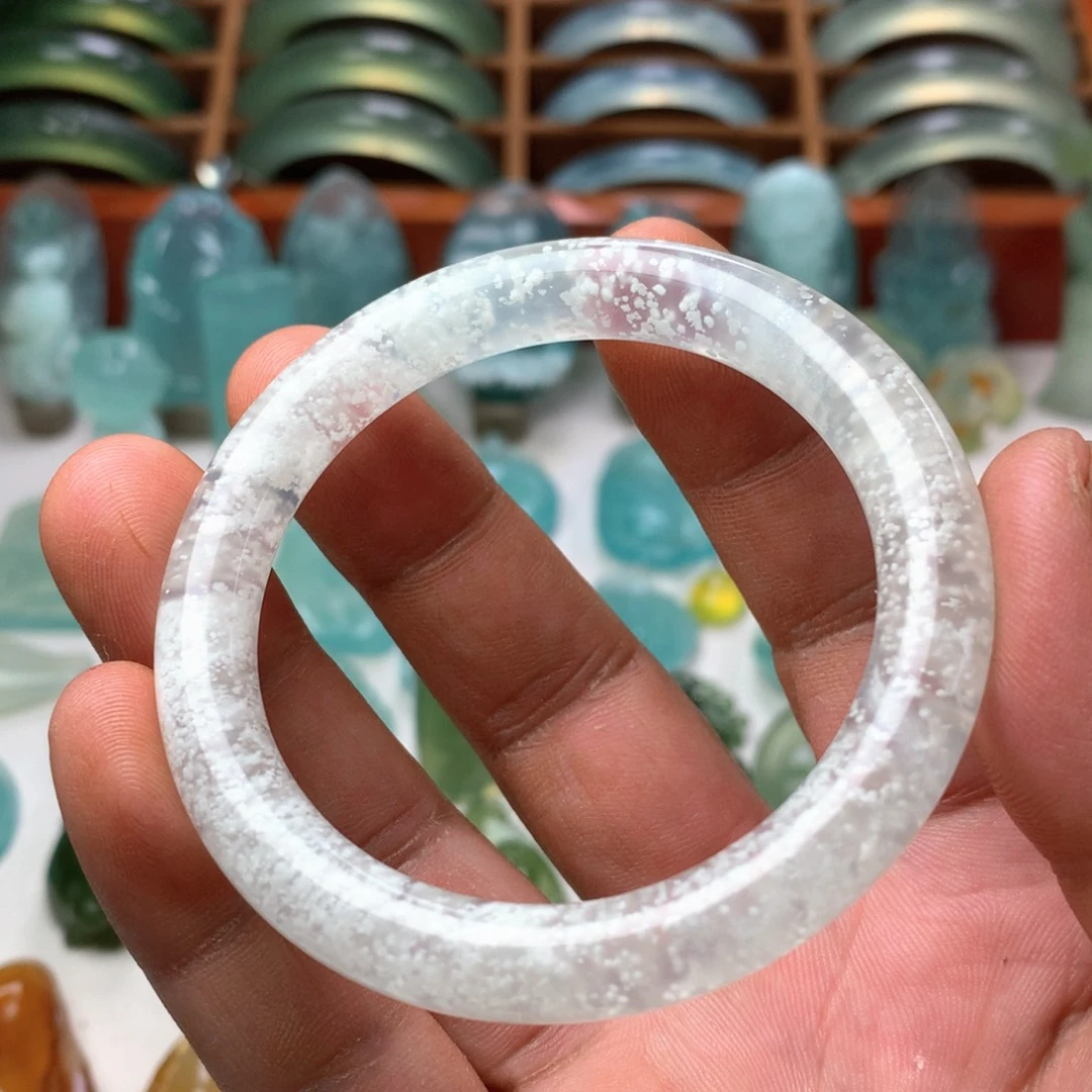 蛇纹石玉未镶嵌天青冻手镯