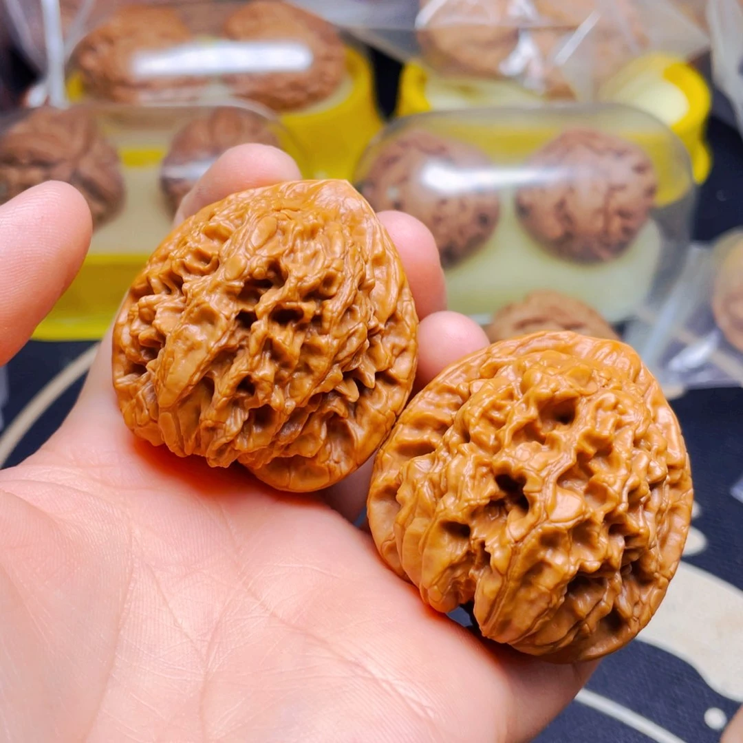 文玩核桃吊坠秤砣一对