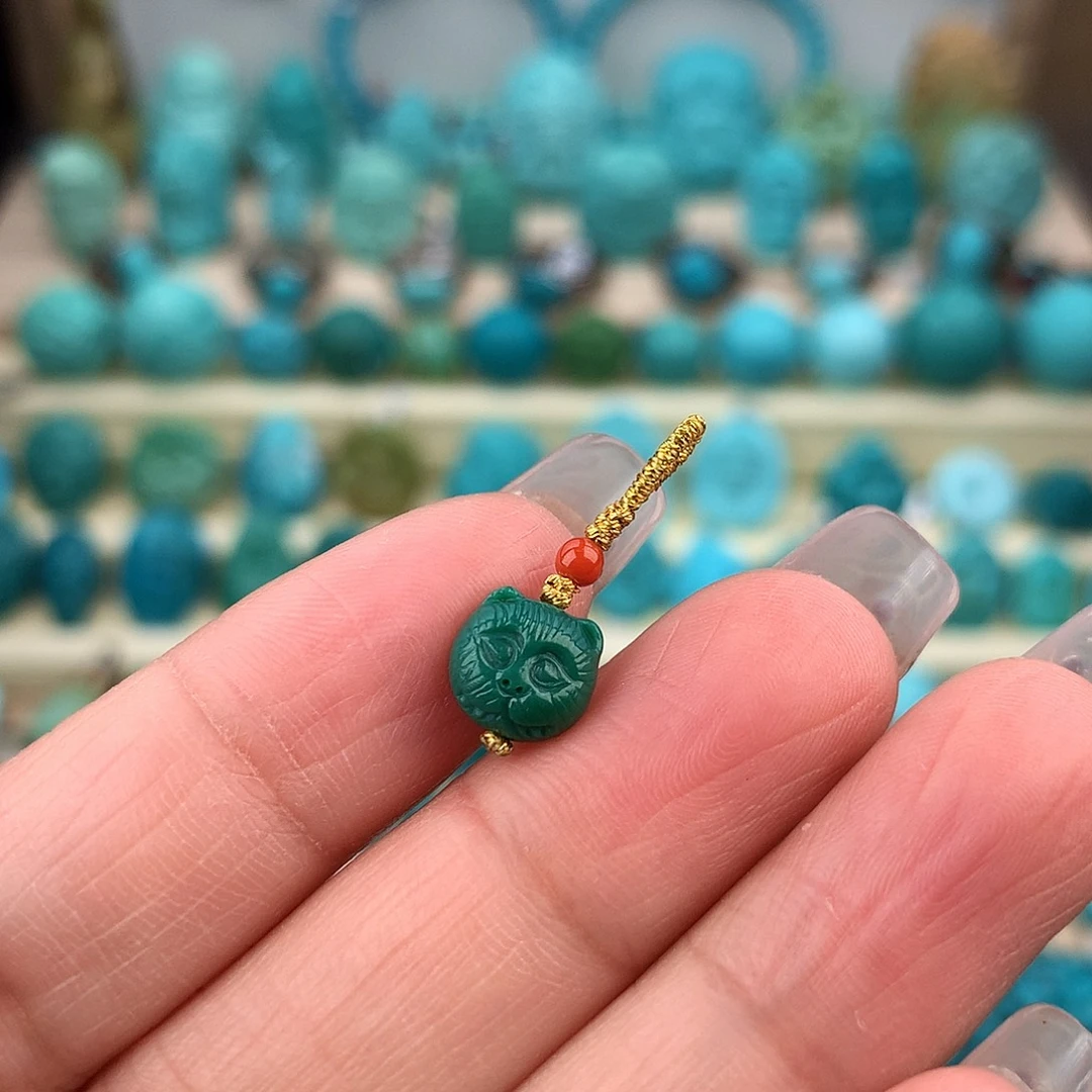 绿松石未镶嵌珠宝奇石