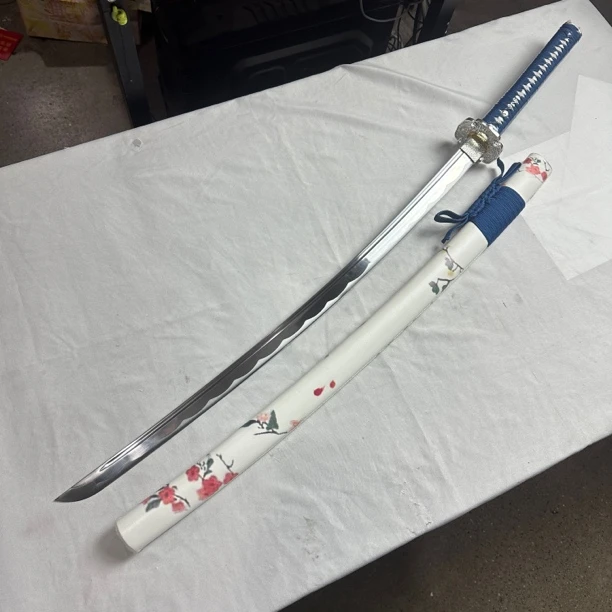 2681 龙泉昊天宝贝剑高猛钢武士刀未开刃