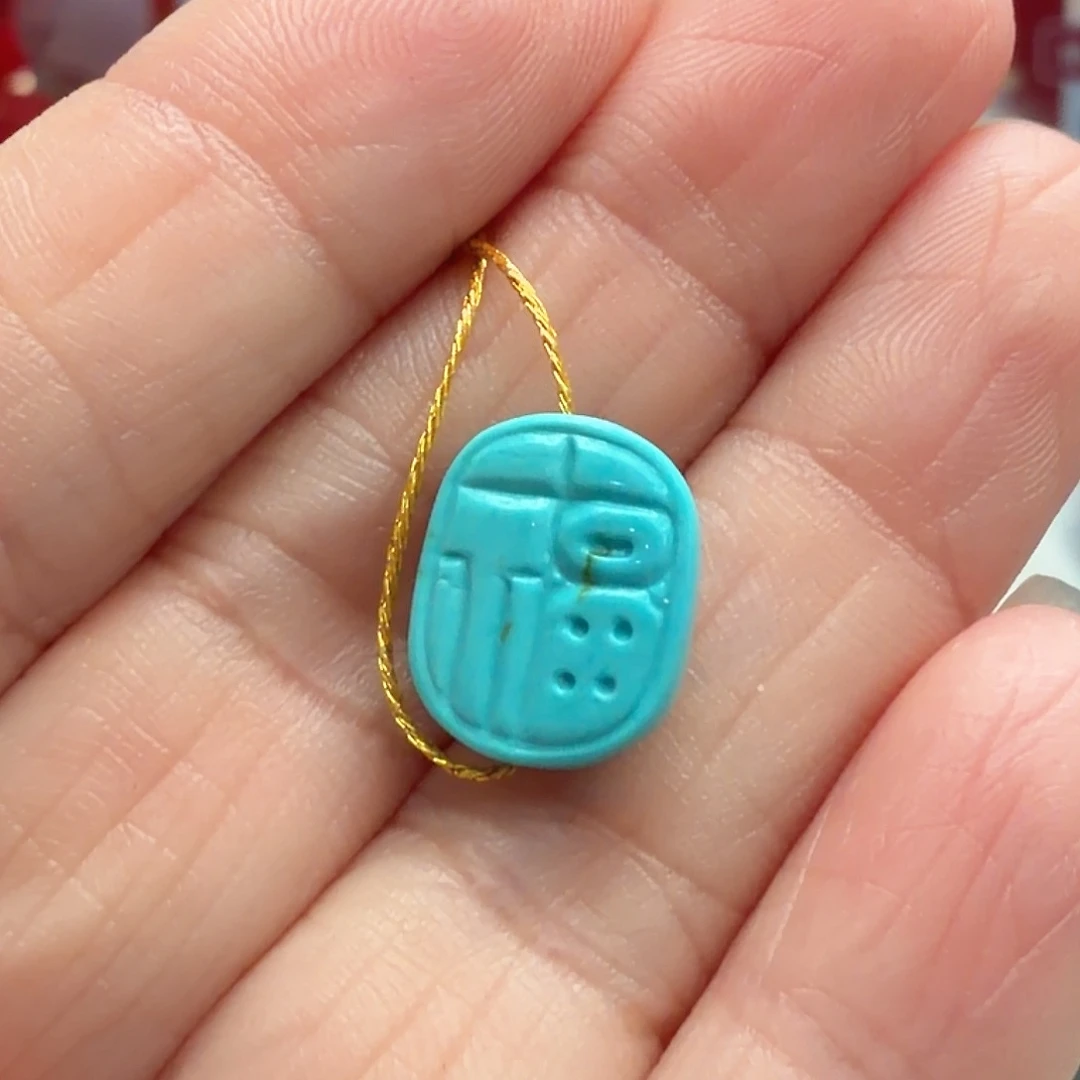 绿松石未镶嵌颈饰