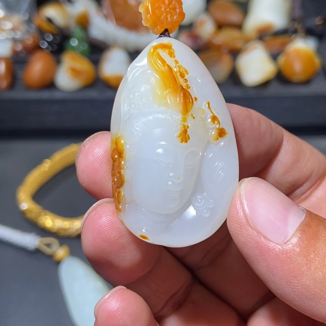 颈饰未镶嵌和田玉