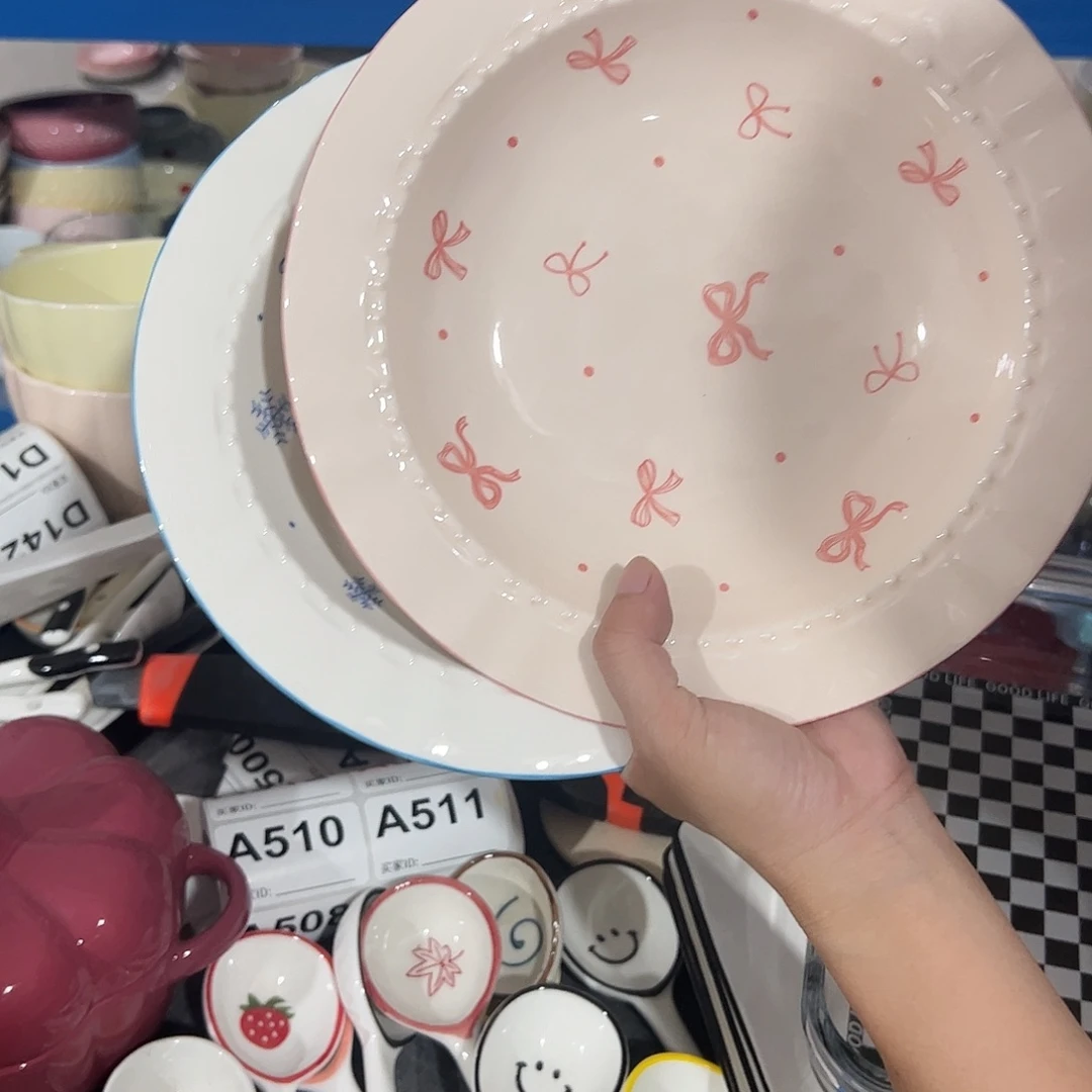 瓷片蝴蝶结草帽盘两个蓝色粉色