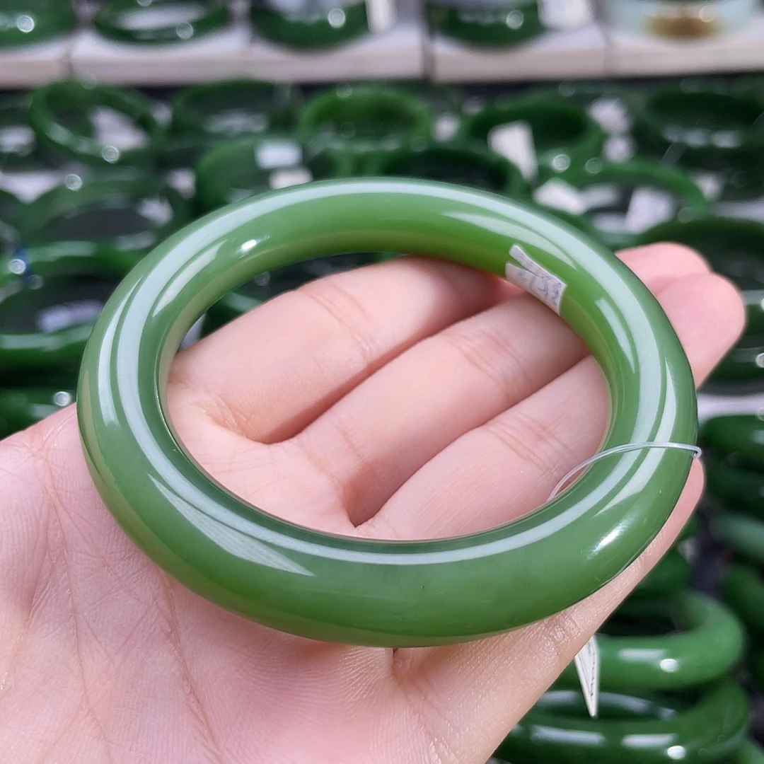 未镶嵌手镯和田玉（碧玉）