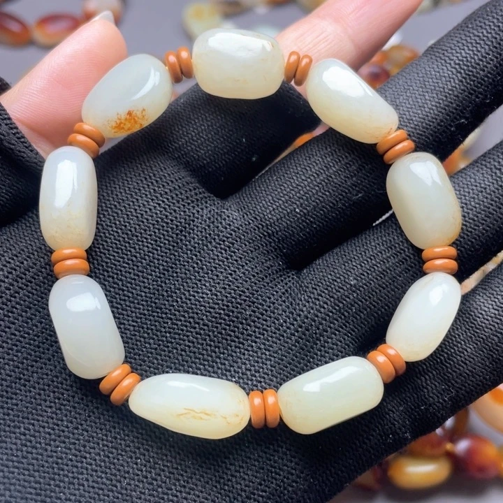 和田玉未镶嵌手链