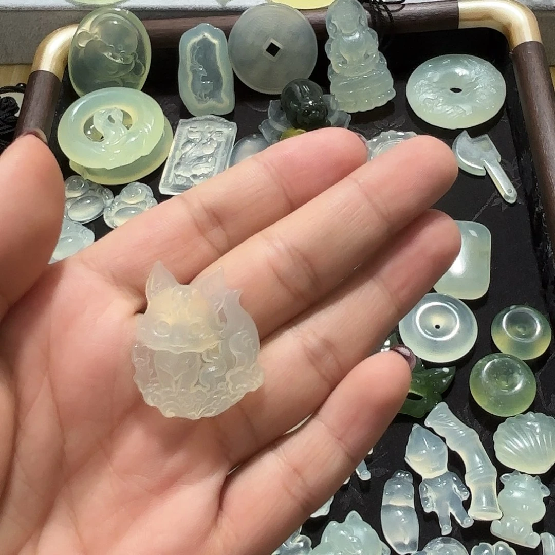 安***命未镶嵌蛇纹石玉颈饰
