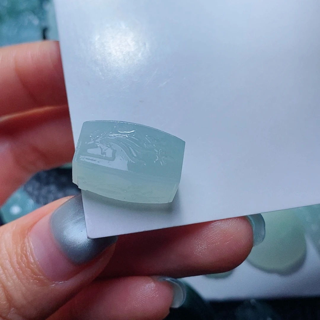 定制翡翠未镶嵌毛货付款后确认抛光