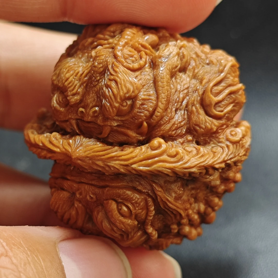 文玩核桃雕刻，红皮蛤蟆头，五毒金蟾，