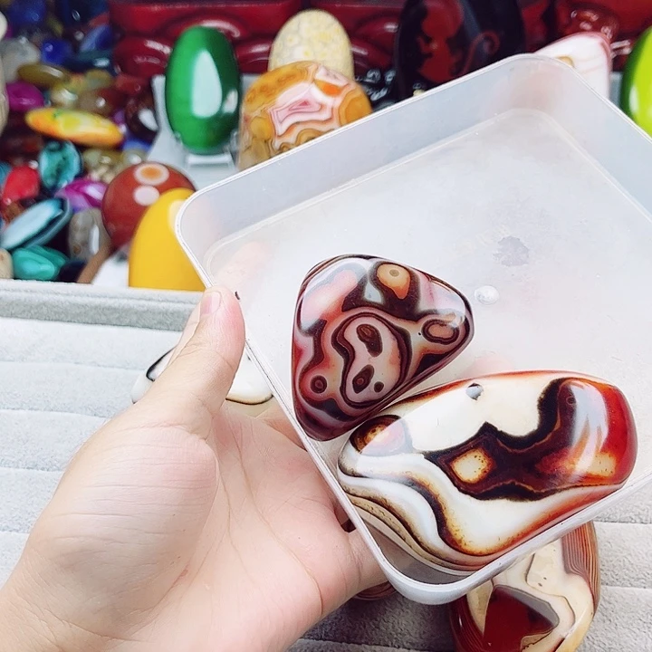 A***y玛瑙/玉髓挂件未镶嵌