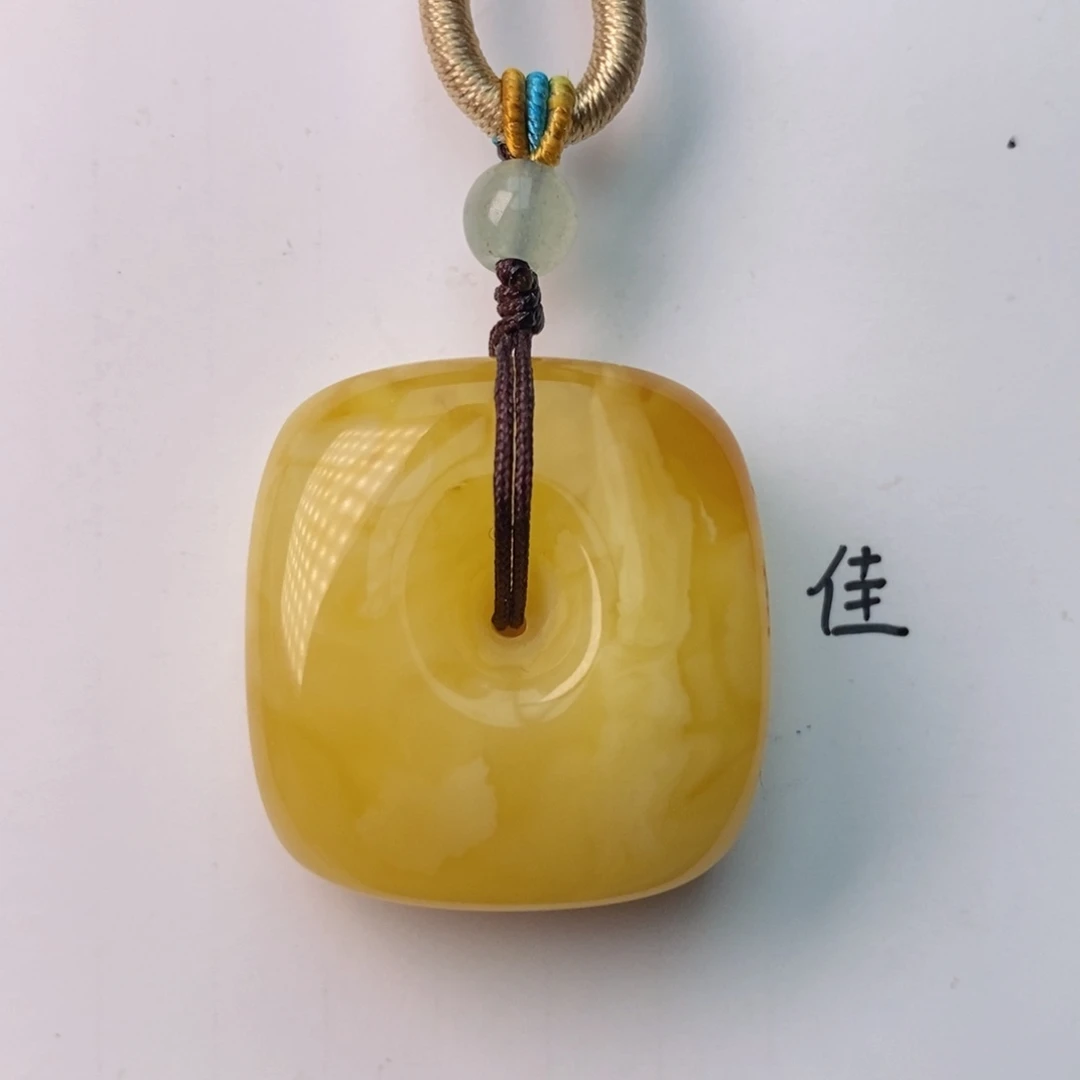 未镶嵌琥珀珠宝奇石