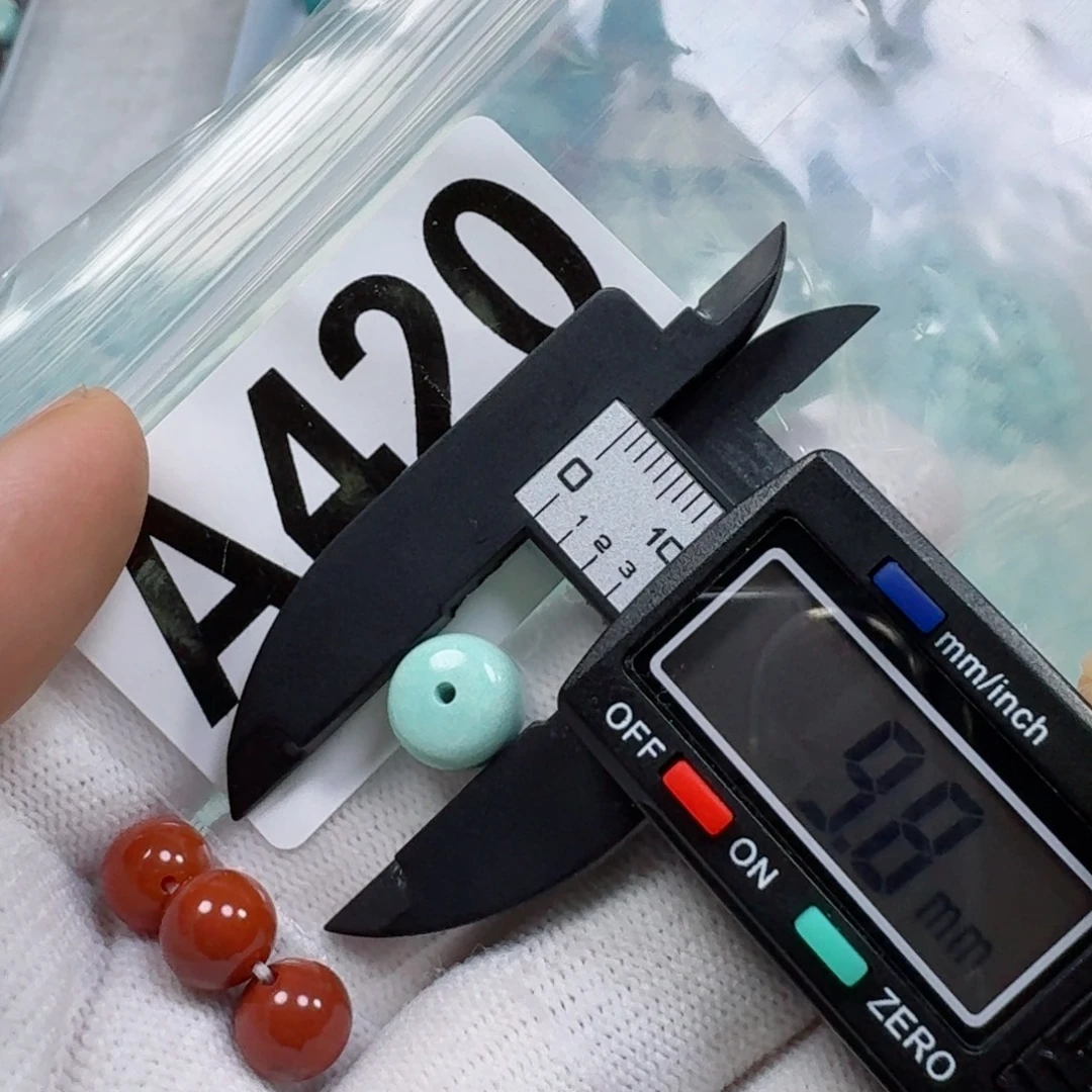 南红玛瑙未镶嵌珠宝奇石