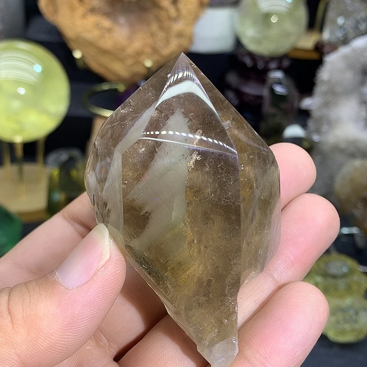 未镶嵌水晶大型摆件（非配饰）
