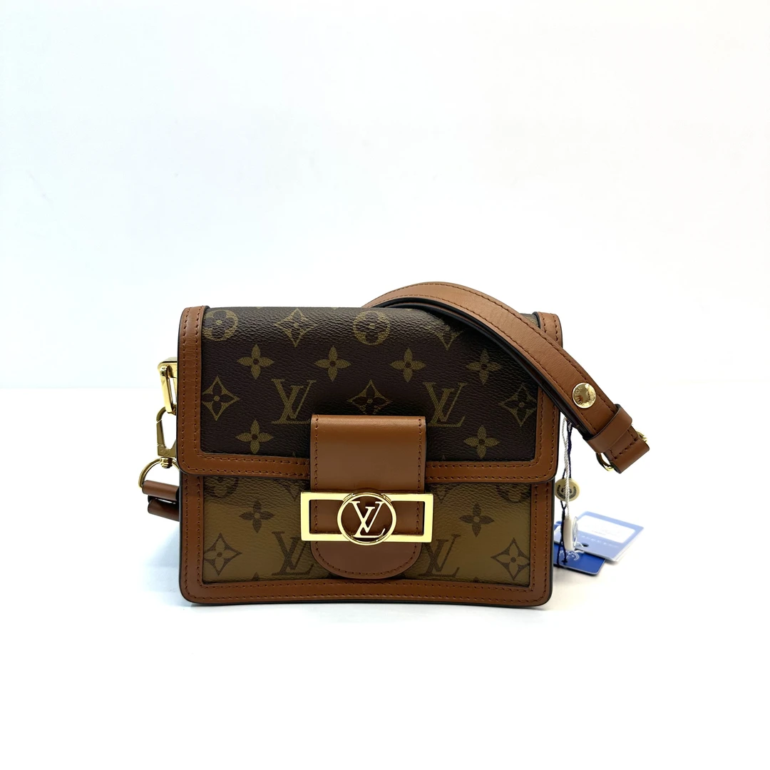 95新 LouisVuitton/路易威登 98新 LV路易威登达芙妮包 小号