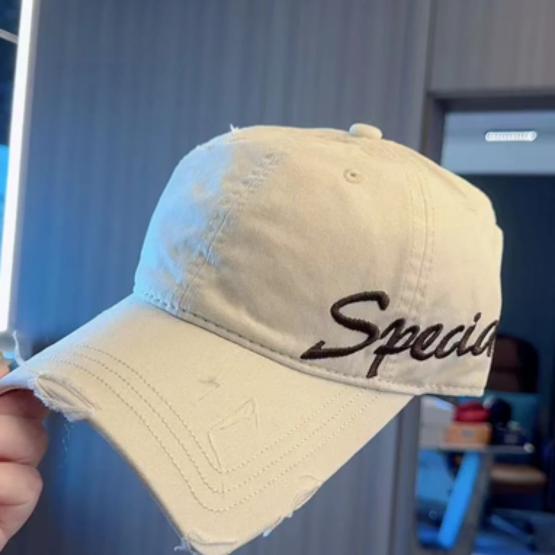 字母刺绣棒球帽百搭休闲鸭舌帽