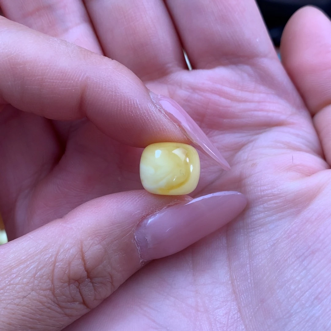 只***字未镶嵌蜜蜡裸石蜜蜡