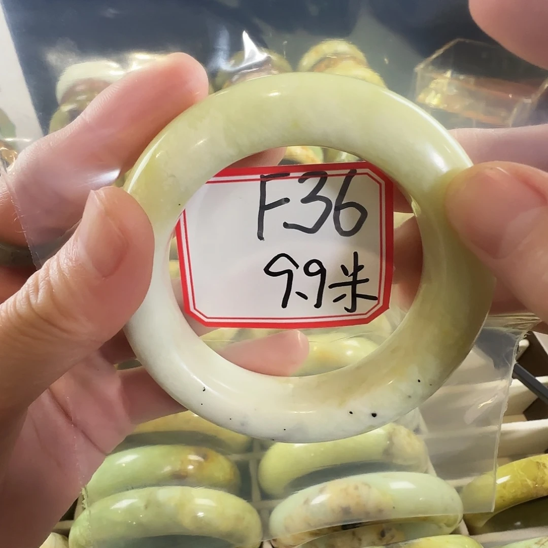 幸***人蛇纹石玉合金手镯