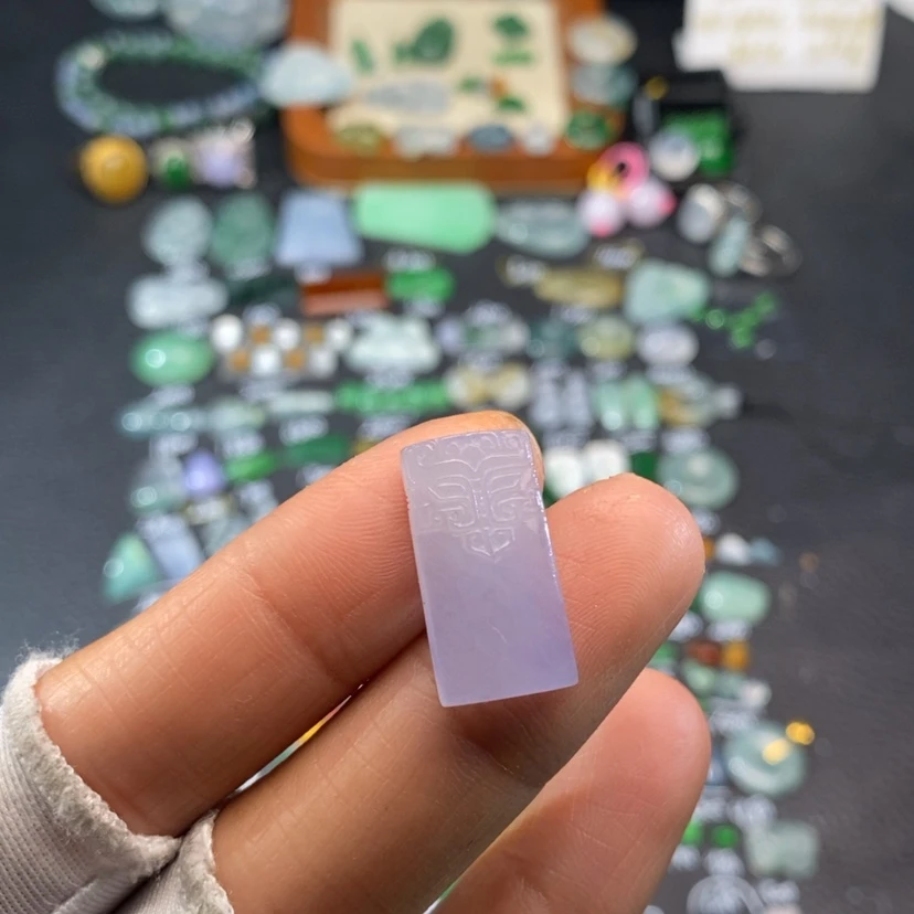 【闪购商品】翡翠挂件未镶嵌牌