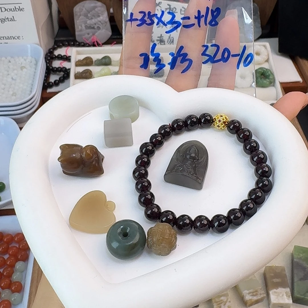 珍***珍和田玉未镶嵌珠宝半成品