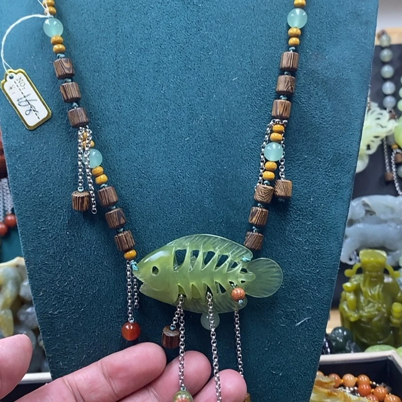 【闪购商品】蛇纹石玉吊坠未镶嵌