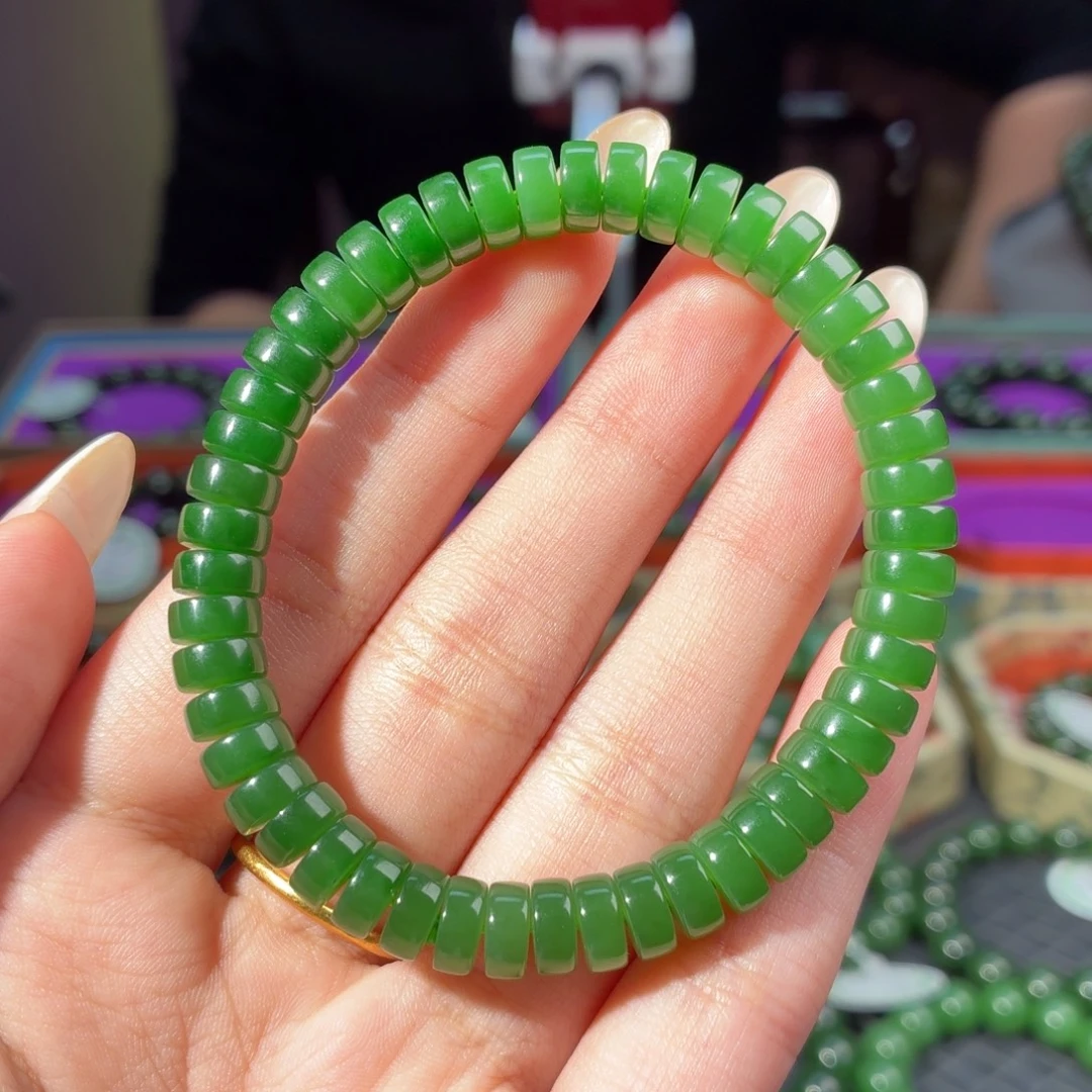 B***e和田玉（碧玉）未镶嵌手链