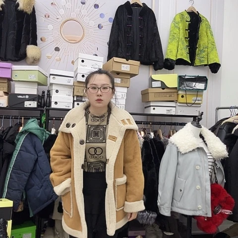 女士羊毛一体冬季两穿外套
