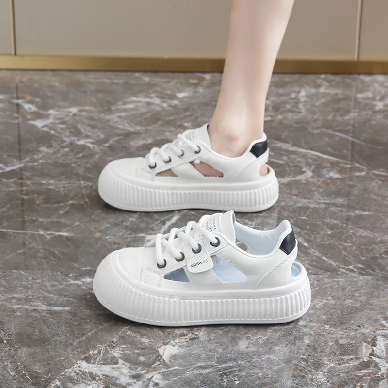 女鞋品牌新款小白鞋夏季2025年新款贝壳头休闲踩屎感孕妇洞洞凉鞋