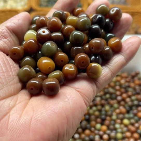 白玉菩提吊坠瑕疵11-10敦煌桶珠100颗卡灯牌宠100颗