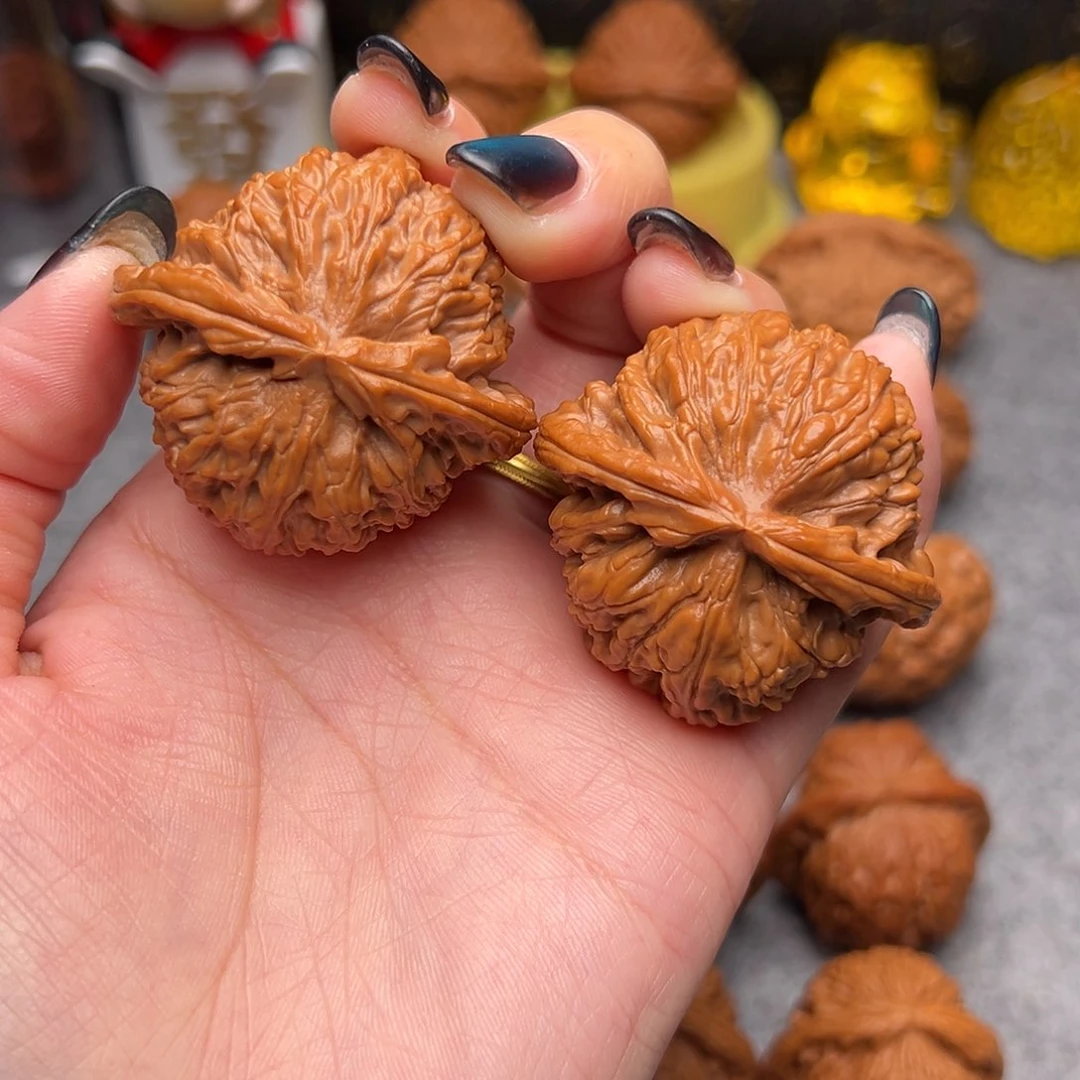 把件文玩核桃毕业精品精配狮子头球白43全品