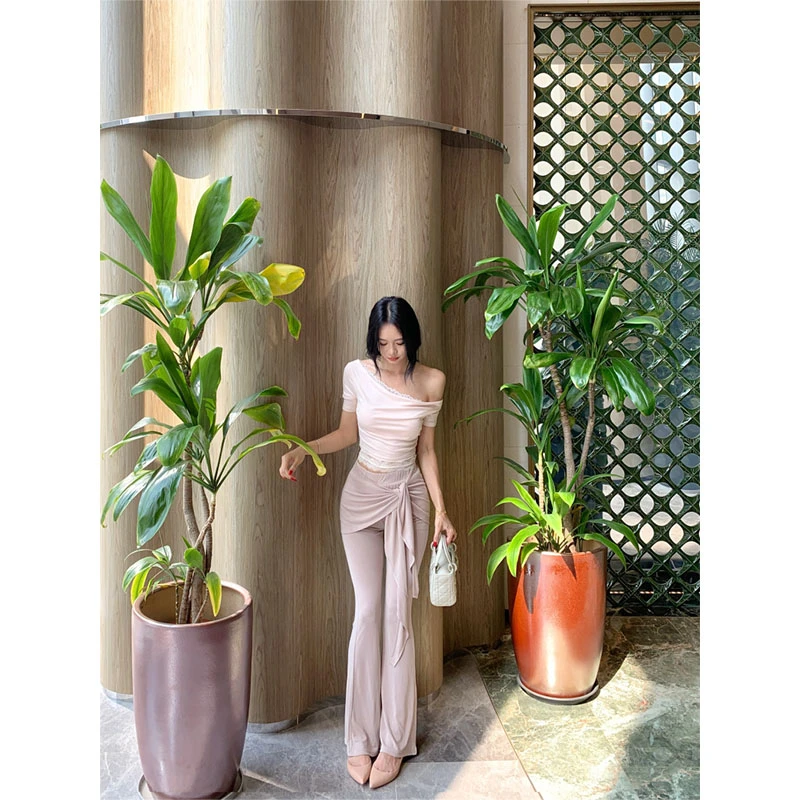 2025夏季新款百搭纯欲感修身露肩短袖高腰假两件微喇裤瑜伽套装女