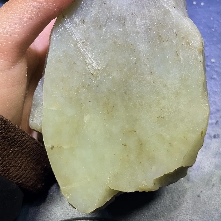 和田玉未镶嵌珠宝半成品