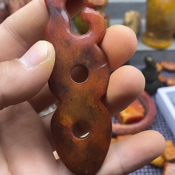 未镶嵌蛇纹石玉颈饰