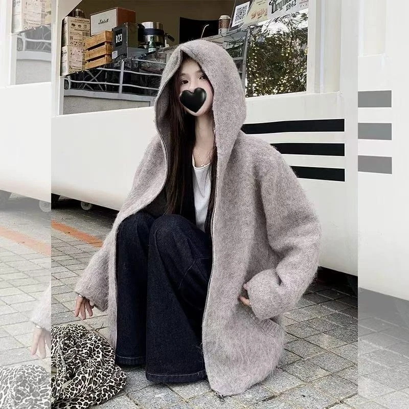 韩系东大门春秋新款质感松弛慵懒风显瘦长拉毛连帽毛绒毛衣开衫