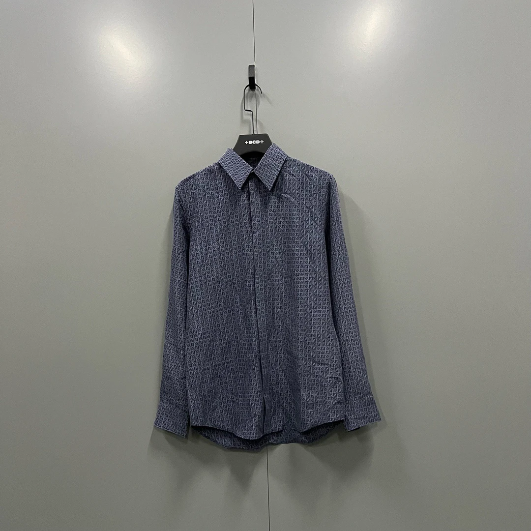 未使用 FENDI/芬迪 j2/满印双F老花衬衫 39码008622