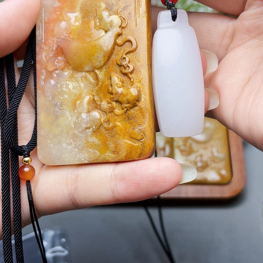 喝***黄新疆昆仑山脉料生肖鼠