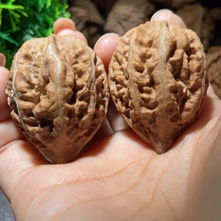 把件文玩核桃东北楸子小雪2