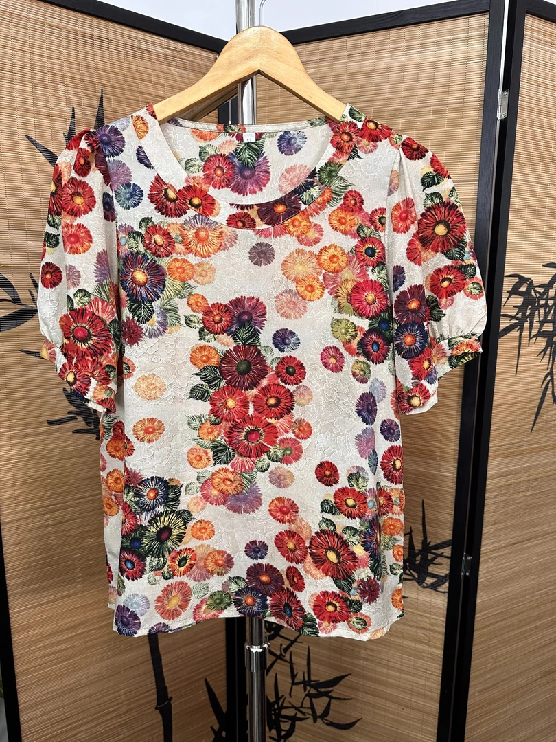 （小雏菊）新款女装圆领短袖泡泡袖小衫上衣